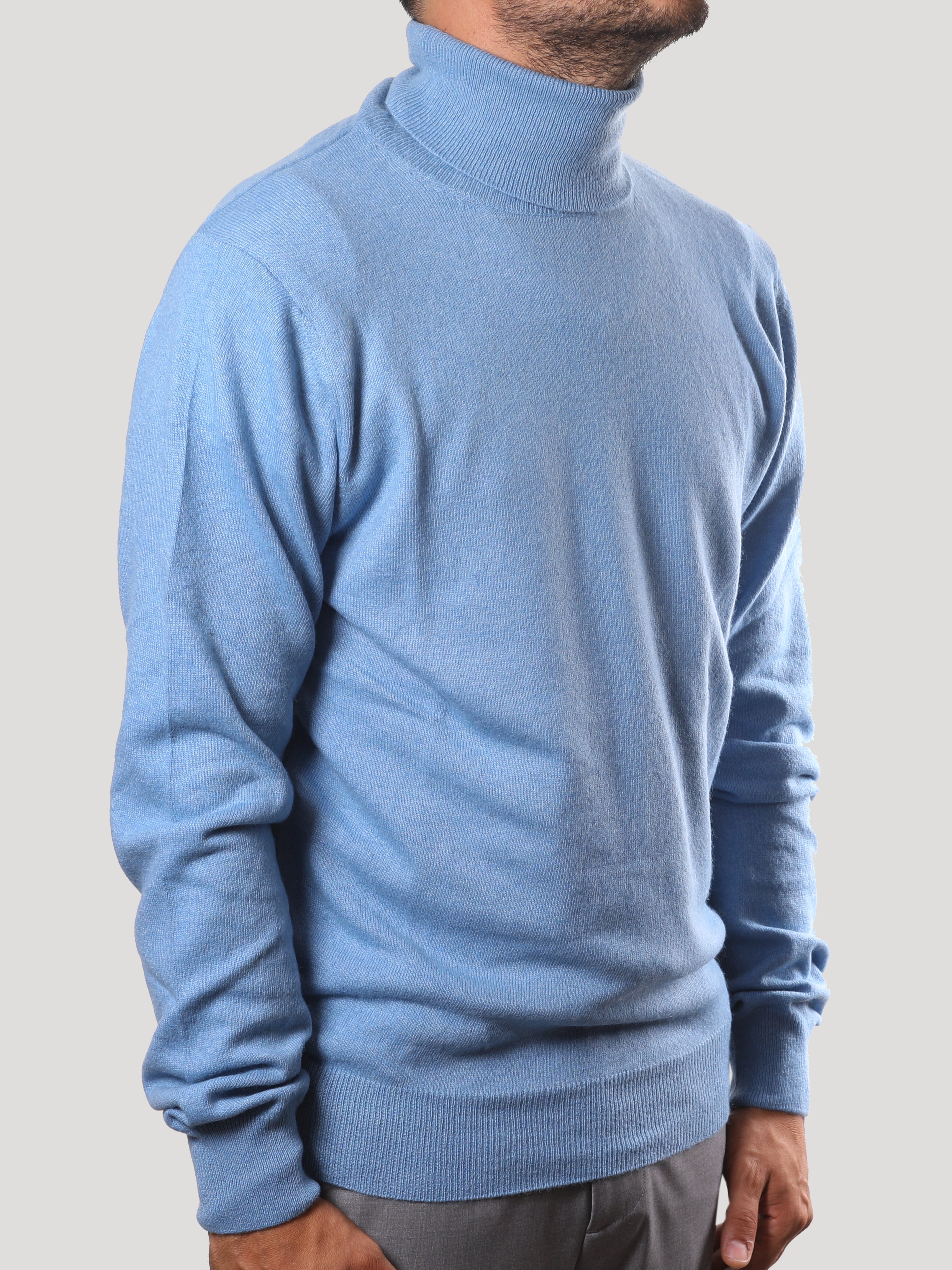 Maglione Collo Alto in Cashemere Made in Italy Cielo